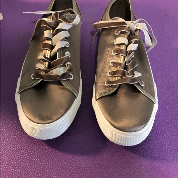 MOSSIMO WOMEN’S SIZE  10 JENA VELVET LACE SNEAKERS - Picture 7 of 7